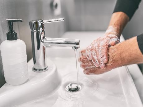 Un lavage des mains impeccable en 5 étapes